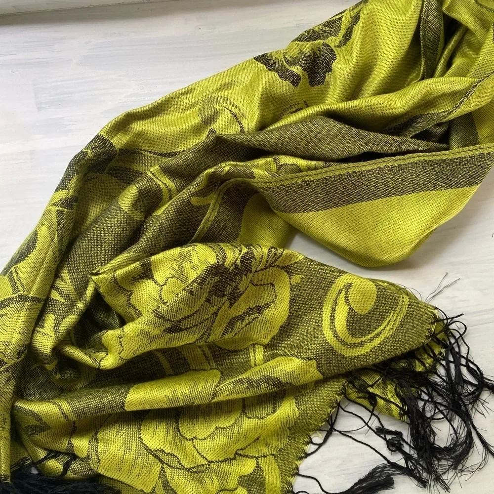 VERY LARGE 100% cashmere shawl Gift from Jerusalem NWT